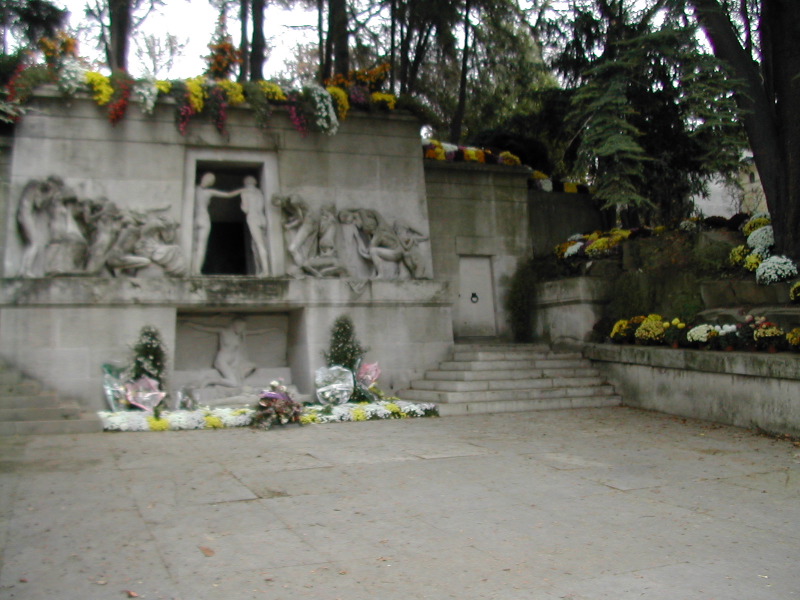Repository at Pere La Chaise