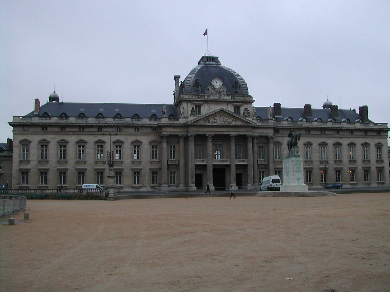 Ecole Militaire