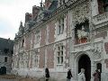 Blois facing courtyard